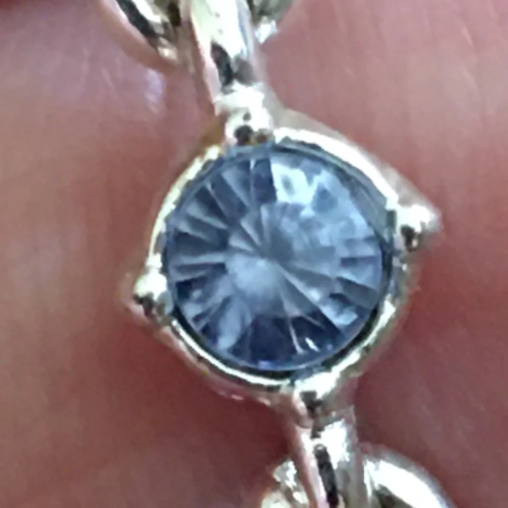 Vintage Avon silver plated blue crystal bracelet_6